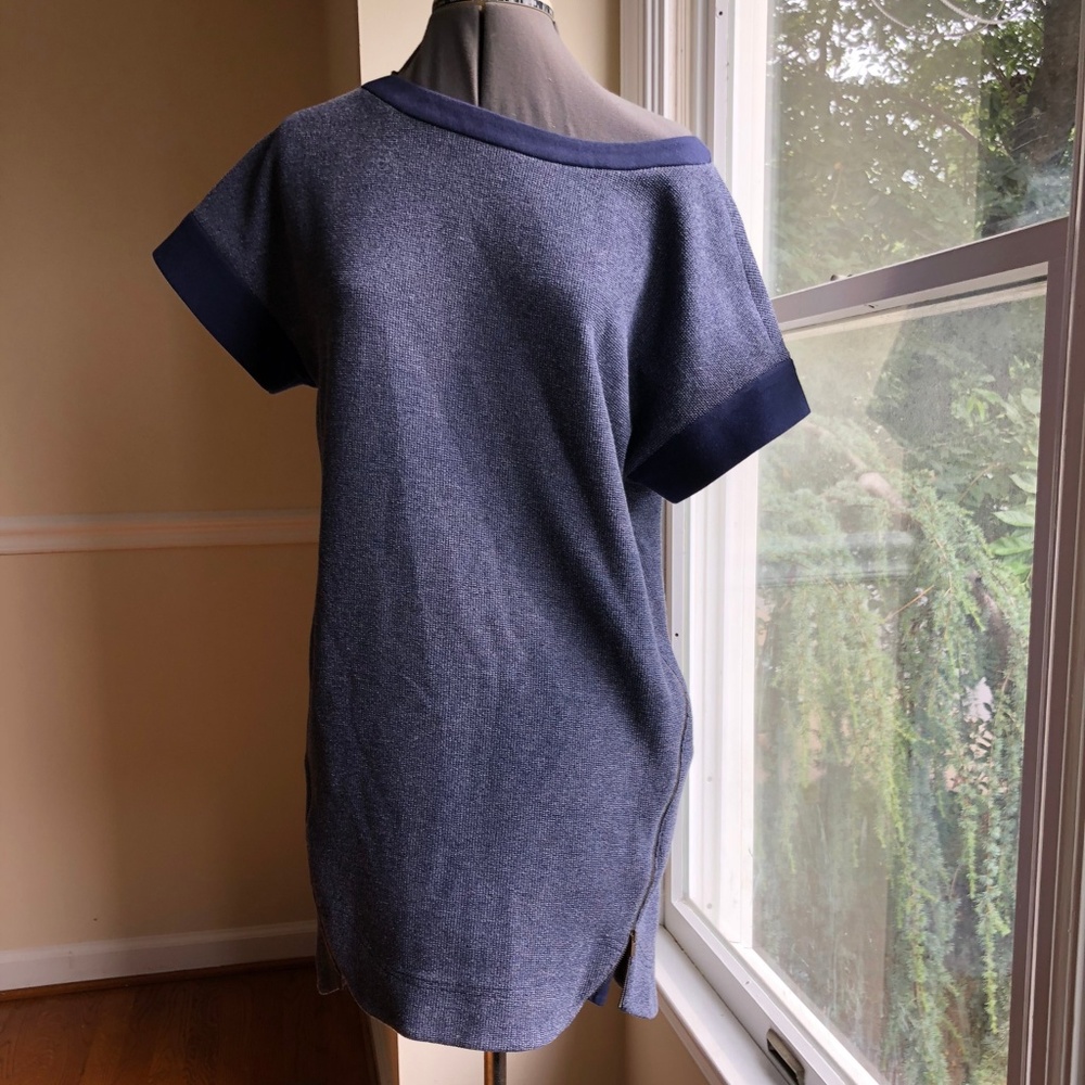 Unworn Banana Republic blue shift dress